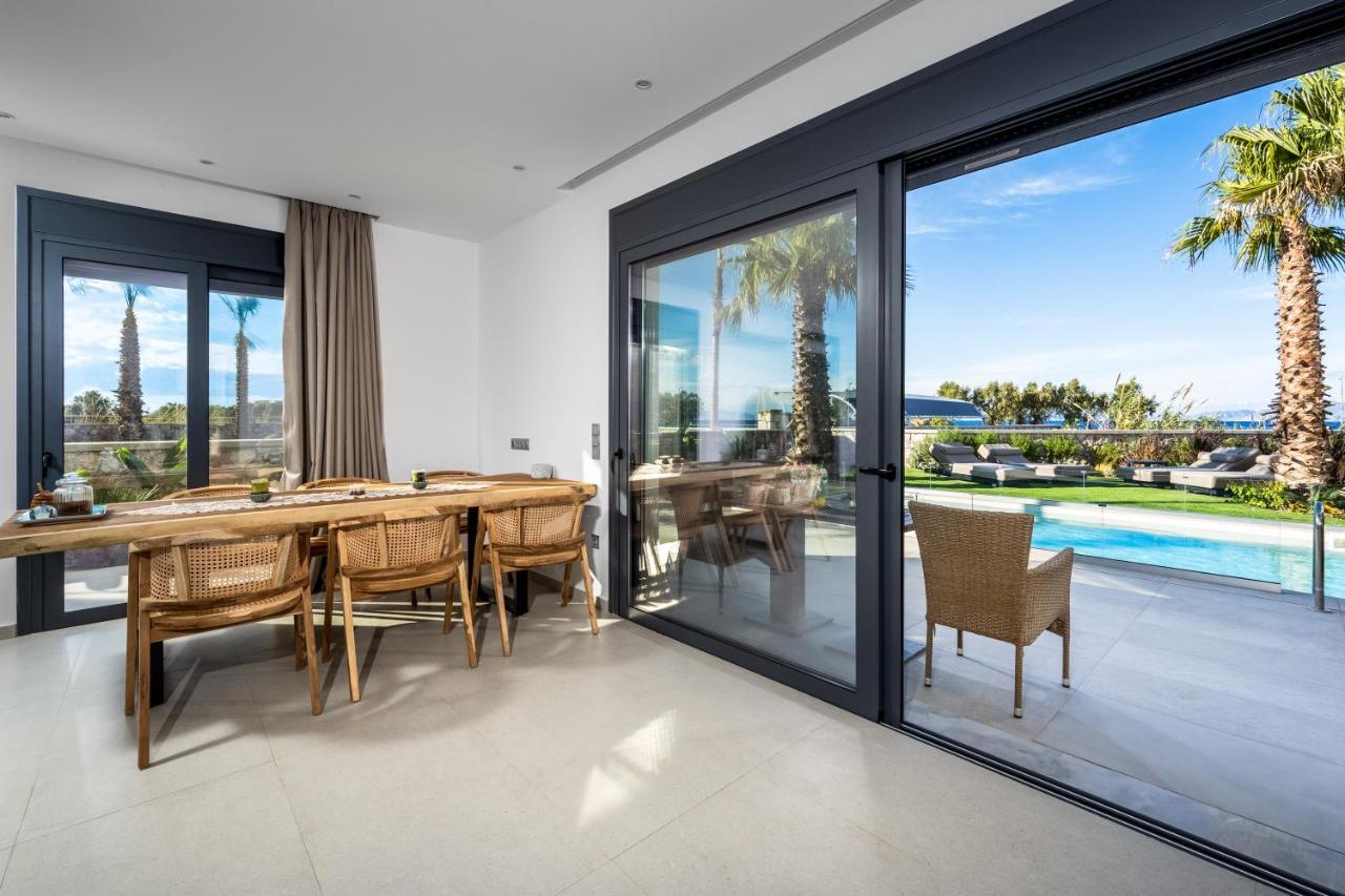 Penélope Beachfront Villa Kremastí Exterior foto